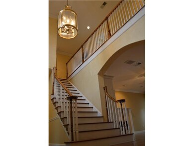 Beautiful two story entry features nailed down har
