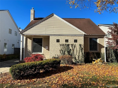 1562 S Bates St, Birmingham, MI 48009 - photo 2