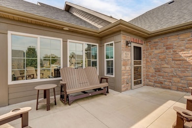 824 E Kings Mead Cir-4