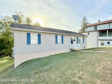 1719 Lafayette St, Scranton, PA 18504 - photo 2