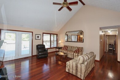 7012 Summerfield Way, Floyds Knobs, IN 47119 - photo 4