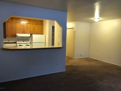 2526 W 27th Ave unit 6, Anchorage, AK 99517 - photo 3