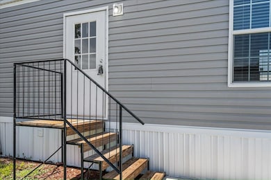 1900 S Lake Reedy Blvd unit 30, Frostproof, FL 33843 - photo 2