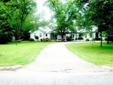 Big lot, rear street access, plenty of parking