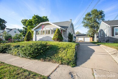 1159 Beechwood St NE, Grand Rapids, MI 49505 - photo 2