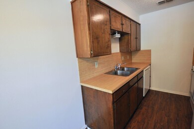 511 W Oak St unit 2, Weatherford, TX 76086 - photo 6