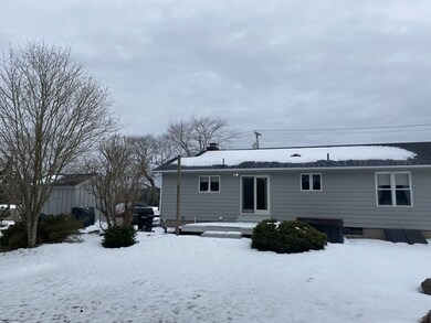 9 Anawan St, Rehoboth, MA 02769 - photo 3