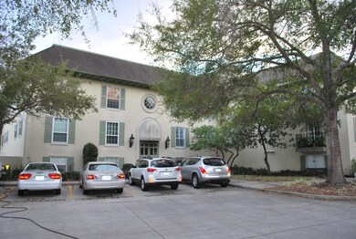 4300 Lakeside Dr unit 18, Jacksonville, FL 32210 - photo 4