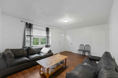 1554 Cherry Tree Dr, Clarksville, TN 37042 - photo 3