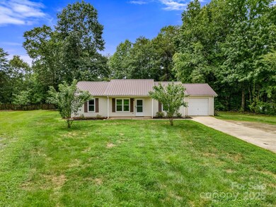 3627 Lee Moore Rd, Maiden, NC 28650 - photo 4