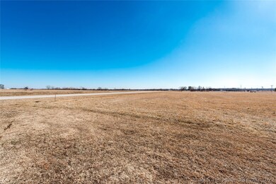 2 S Sky St, Skiatook, OK 74070 - photo 6