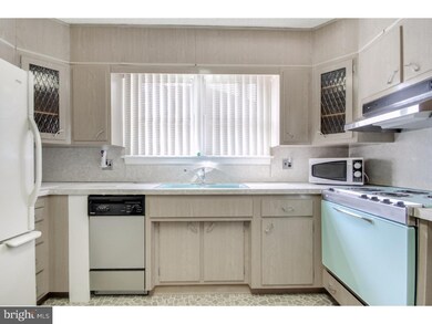 508 Beacon Ave, Paulsboro, NJ 08066 - photo 7