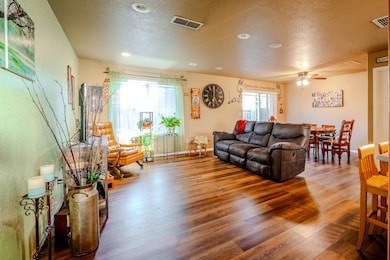 1307 SW Sturgeon Ct, Grants Pass, OR 97527 - photo 5