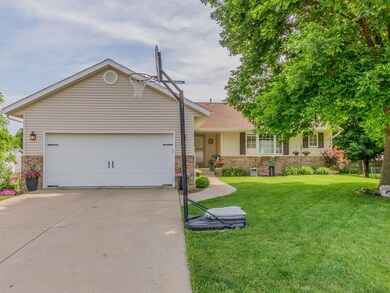 1650 Hillcrest Ct, Marion, IA 52302 - photo 2