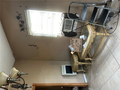 2033 Mazant St, New Orleans, LA 70117 - photo 6