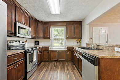 2730 Lakeview Dr, Columbus, GA 31909 - photo 7