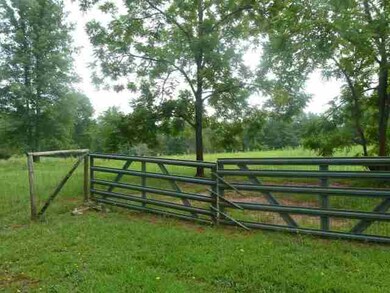 130 Thomas Dr, Tamassee, SC 29686 - photo 7