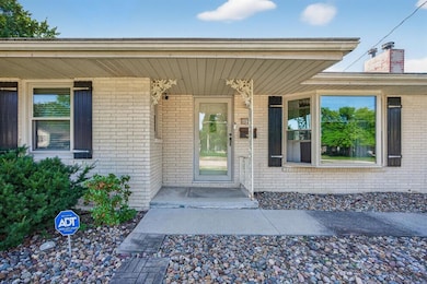 4029 Boyd St, Des Moines, IA 50317 - photo 2