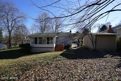 13208 Turkey Branch Pkwy, Rockville, MD 20853 - photo 2