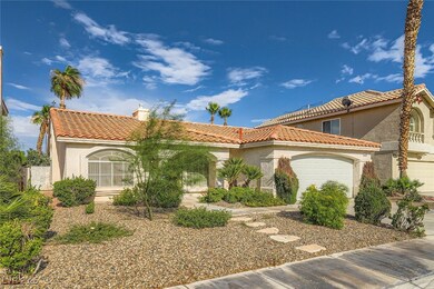 Mediterranean / spanish-style house featuring stuc