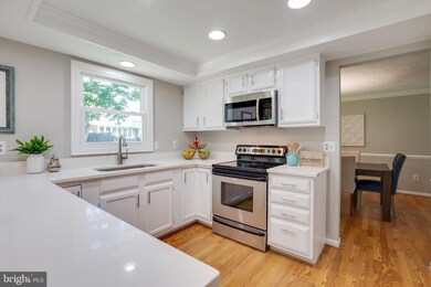 15153 Holleyside Dr, Dumfries, VA 22025 - photo 4