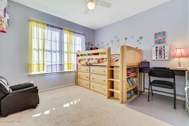 18 Shadow Ridge Ct Howell NJ-large-025-2