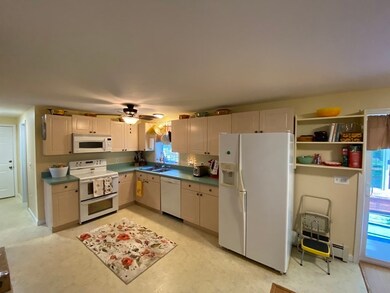 33 Jesse Rd, Dudley, MA 01571 - photo 4