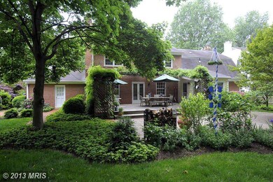 8108 Coach St, Potomac, MD 20854 - photo 4