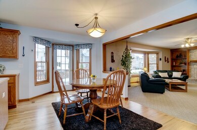 3239 Tussell St, Naperville, IL 60564 - photo 5