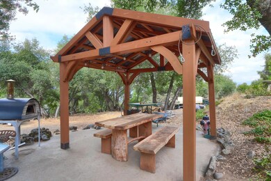 51648 Coyote Ridge Rd, Oakhurst, CA 93644 - photo 4