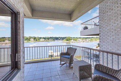 680 Steamboat Rd unit 5, Greenwich, CT 06830 - photo 2