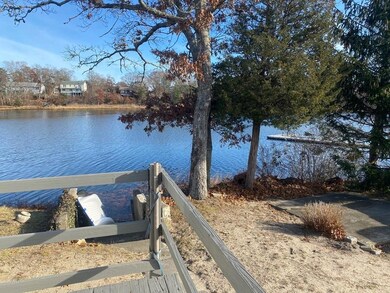 76 Circuit Ave, Wareham, MA 02571 - photo 4