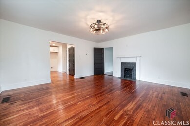 1235 S Madison Ave, Monroe, GA 30655 - photo 5