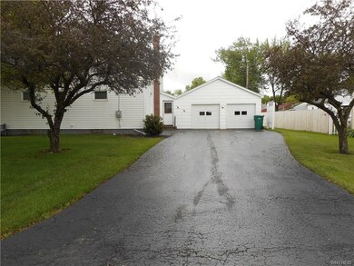 Driveway entering from Mundy