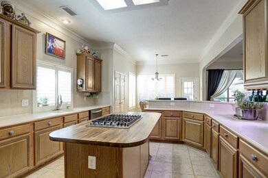 11285 Suncrest Estates Ct, Conroe, TX 77385 - photo 6