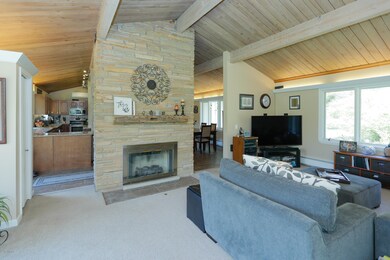 2516 Angling Rd-105