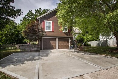 406 S Huntsman Blvd, Raymore, MO 64083 - photo 4