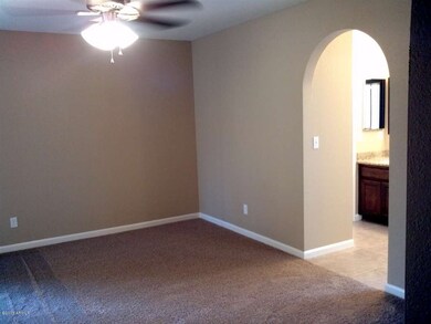 Master Bedroom Archway to Vanity