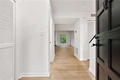 11 Forrest Place unit 11, Atlanta, GA 30328 - photo 4
