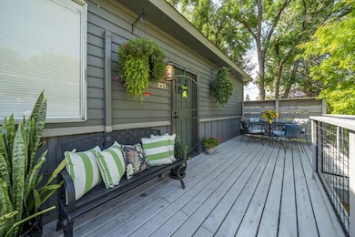 3-web-or-mls-233 NW Revere Ave, Bend, OR