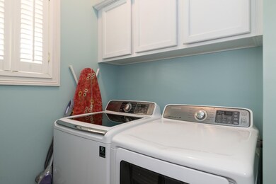 10879 Poplar Bluff Ct, Portage, MI 49024 - photo 5