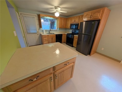 1312 Cascade Dr, Homestead, PA 15120 - photo 6