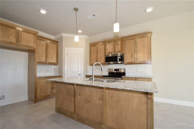 1011 Fair Oaks St, Tontitown, AR 72762 - photo 4