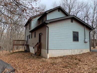 289 Somerset Dr, East Stroudsburg, PA 18301 - photo 4