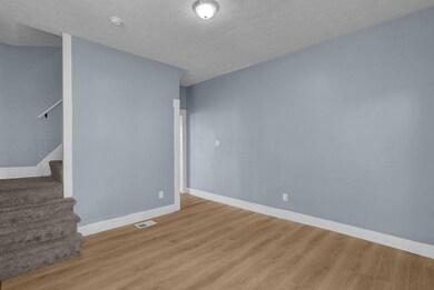 9-web-or-mls-1173-1175-e-rich-st