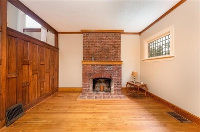 1320 43rd St, Des Moines, IA 50311 - photo 4