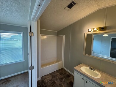 95 Hunters Cir, Victoria, TX 77905 - photo 7