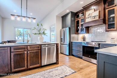2655 Eagle View Spur, Holts Summit