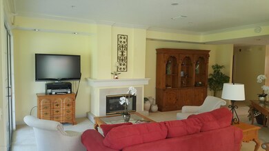 Living Area (2)