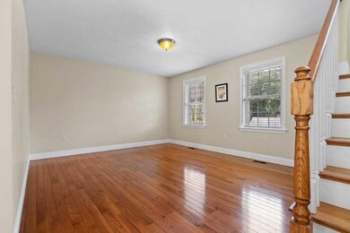 17 Jennings St, Worcester, MA 01604 - photo 5